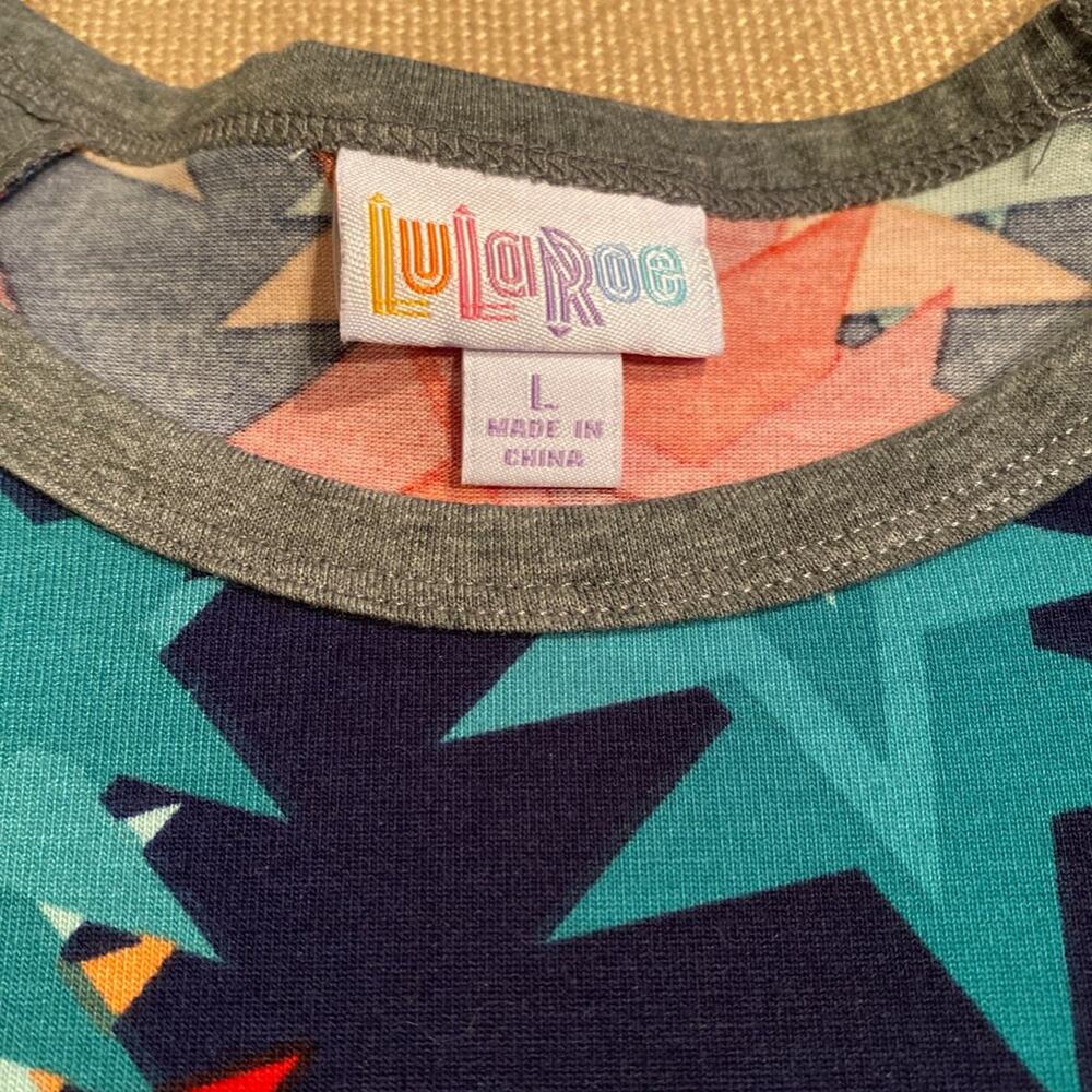 LulaRoe Randy- size large - Picture 2 of 5